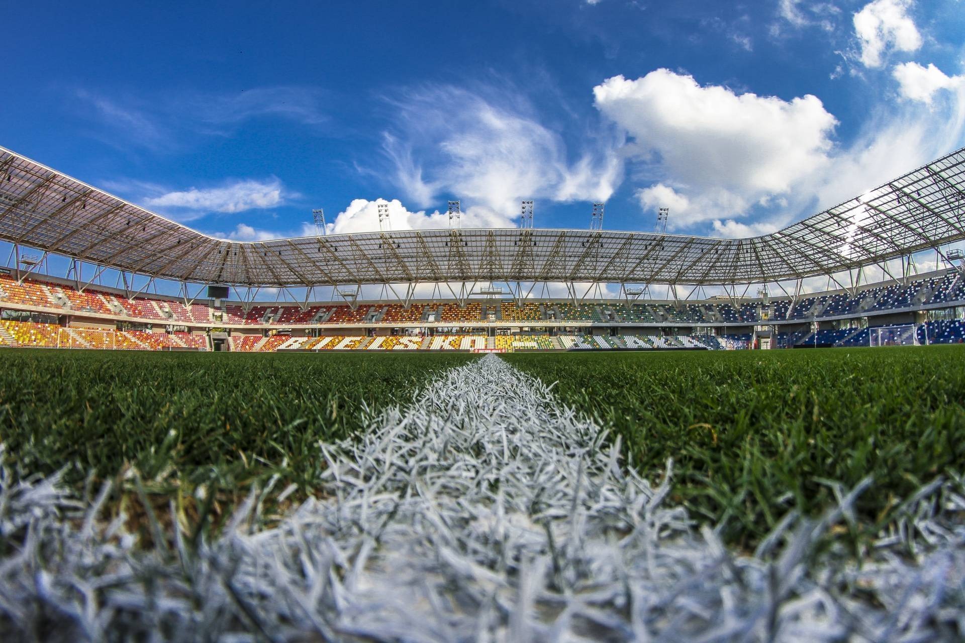 Derby Bielska-Białej już w niedzielę: Rekord kontra Podbeskidzie na Stadionie Miejskim