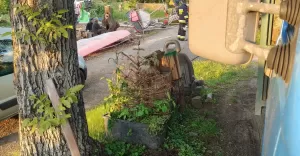 Motolotniarz uderzył w dach budynku podczas startu. Skończyło się na niegroźnych obrażeniach
