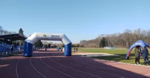 Młodzieżowe Biegi Niepodległości na Stadionie Lekkoatletycznym w Wapienicy