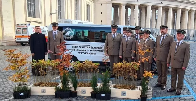 Dęby pobłogosławione przez papieża Franciszka - spotkanie w Rzymie - 10.2021