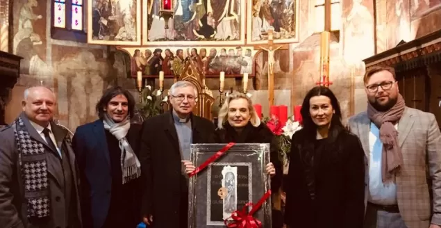 Ambasador Anna Maria Anders z wizytą w kościele w Starym Bielsku