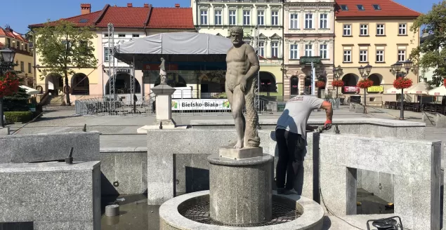 fontanna, rynek, neptun