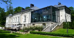 Dworek New Restaurant