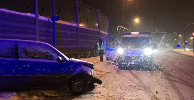 Kolizja na ul. Niepodległości - 16.01.2021