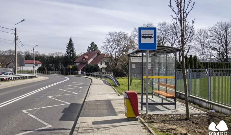 Nowa wiata na przystanku Sobieskiego Międzyrzecka