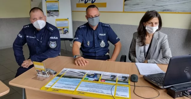 Rozmawiali o bezpieczeństwie dzieci podczas drogi do szkoły