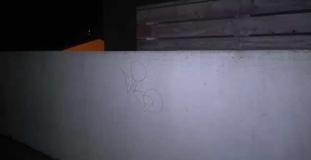 Strażnicy miejscy zatrzymali "grafficiarza" na Osiedlu Karpackim