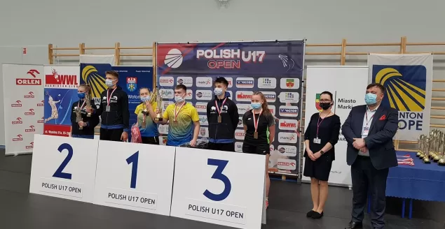 Julia Piwowar na podium turnieju międzynarodowego w badmintonie