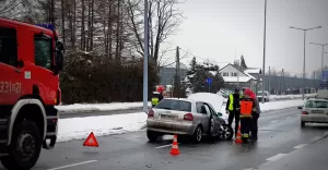 Zderzenie osobówek na Bystrzańskiej - 14.02.2018