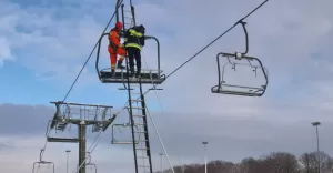 Ćwiczenia strażaków na stoku Dębowca - 13.12.2022