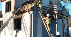 Tragiczny pożar domu w Jasienicy. Zginęła jedna osoba
