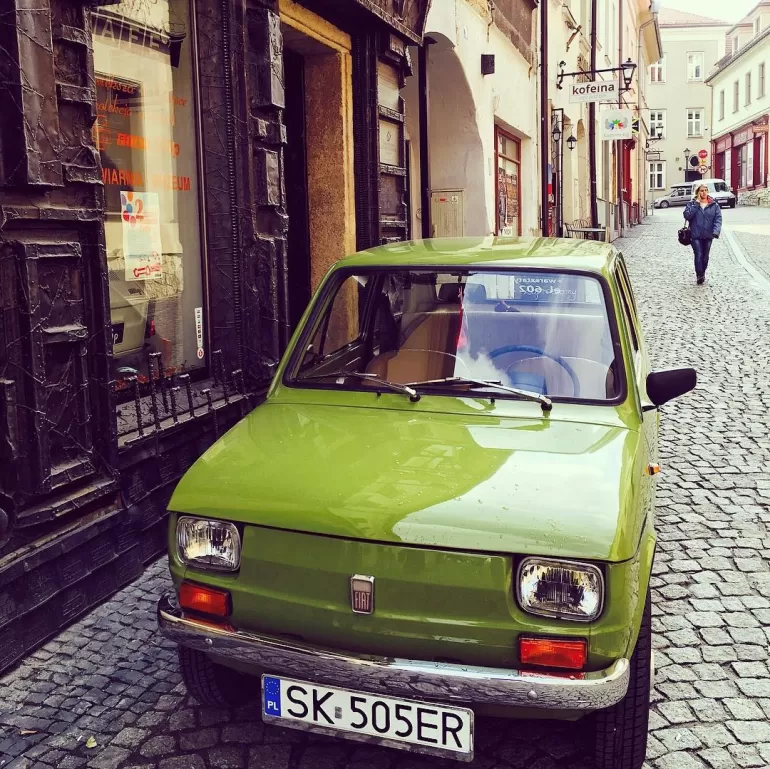 bielsko,bielskobiala,rynek,maluch,fiat,126,fiat126p,fotodnia,instagram