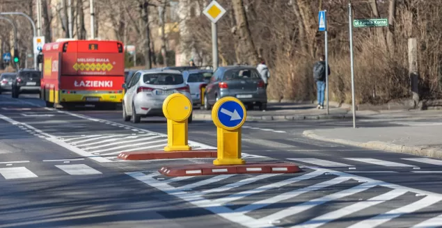 Nowa wysepka na ul. Piastowskiej. Zapewni bezpieczeństwo pieszym