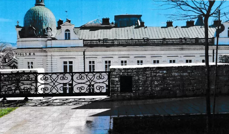 Kute bramki ogrodzą muzy Zamku Sułkowskich - wizualizacja