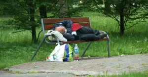 bezdomność, bezdomny