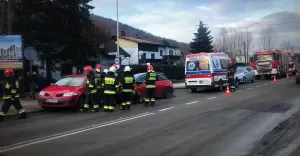 Kolizja w Szczyrku na Beskidzkiej - 8.03.2018