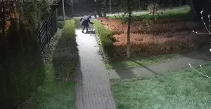 Pijani nastolatkowie w Zielonym Zakątku. Wezwano pogotowie