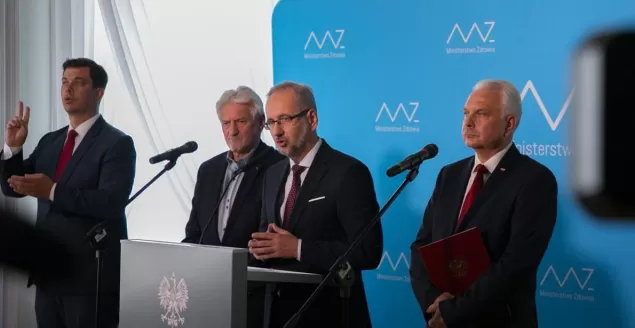 Minister zdrowia dr Adam Niedzielski przedstawił plan walki z epidemią koronawirusa na jesień