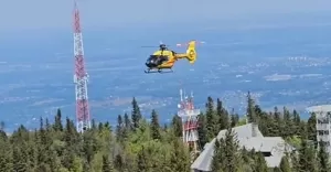 Wypadek rowerzysty na trasie enduro z Szyndzielni. Mężczyznę ewakuowano śmigłowcem LPR