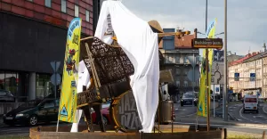 Instalacja dedykowana muzykom jazzowym stanęła koło "Sfery"