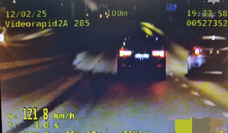 Akcja prędkość: 121 km/h w terenie zabudowanym, zatrzymanie 8 dowodów rejestracyjnych