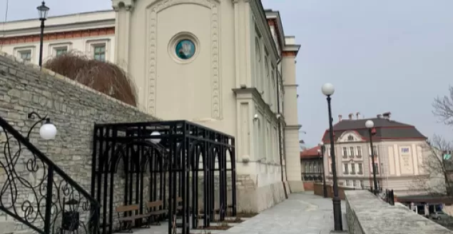 Zmieniło się otoczenie Zamku Sułkowskich. Przeszło rewitalizację