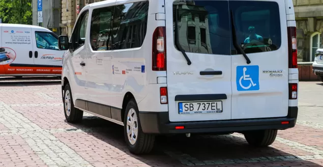 Miasto zakupiło kolejny samochód do przewozu niepełnosprawnych