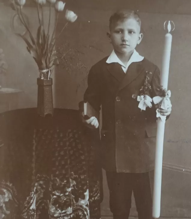 Eugeniusz Kania w dniu I Komunii Świętej, fot. ze zb. Ludwika Kani.