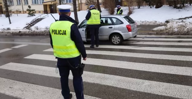Potrącił 81-latkę, która prawidłowo przechodziła przez przejście