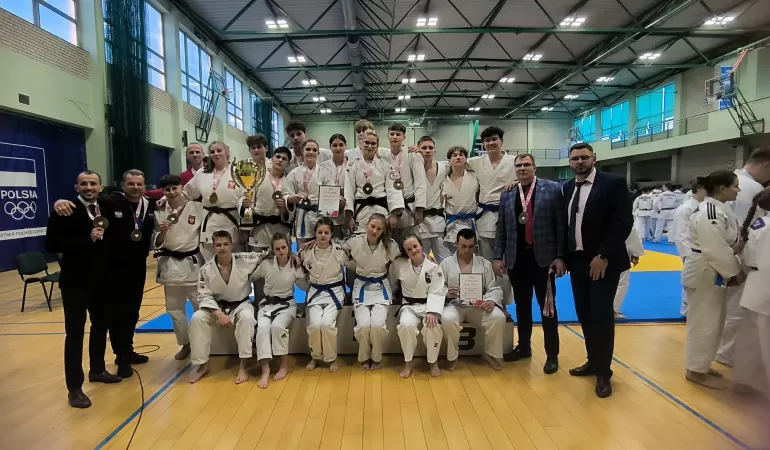 Zawodnicy PTS Janosik z czterema medalami i 4. miejscem w klasyfikacji klubowej
