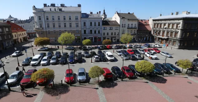 Bielsko.info: Samochody Znikną Z Placu Wolności? Jest Taka Koncepcja - Bielsko-Biała