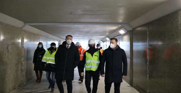 Prezydenci wizytowali postęp robót na przebudowie ulicy Cieszyńskiej