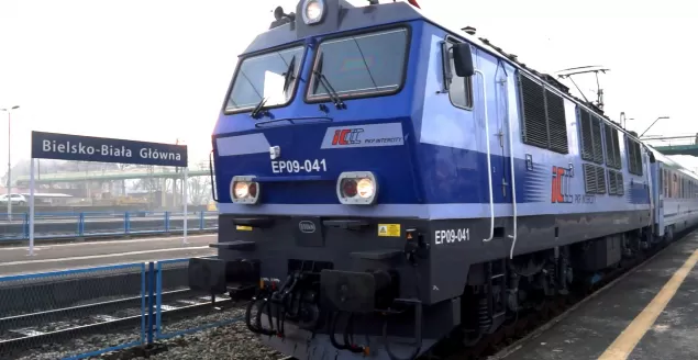 pkp, pociąg, wagon, intercity