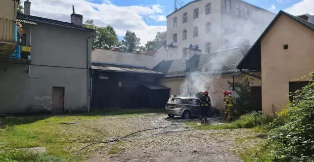 Pożar samochodu przy ul. Legionów - 26.08.2021