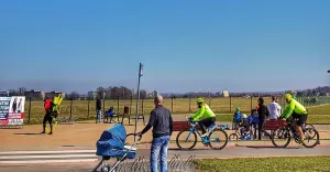 bielskobiala,bielsko,sobota,7kwietnia,wiosna,słońce,spacer,lotnisko,rower,fotodnia,instagram