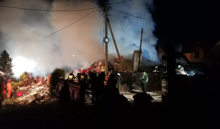 Wybuch gazu w budynku dwurodzinnym w Szczyrku - 04.12.2019