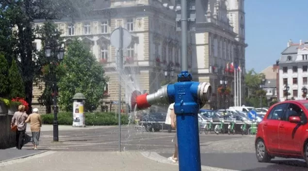 Ochłodź się przy kurtynie wodnej!