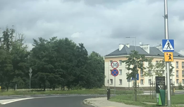 Nie chcą myjni samochodowej w centrum Wapienicy. Zmarnuje "elementarne warunki życia"?