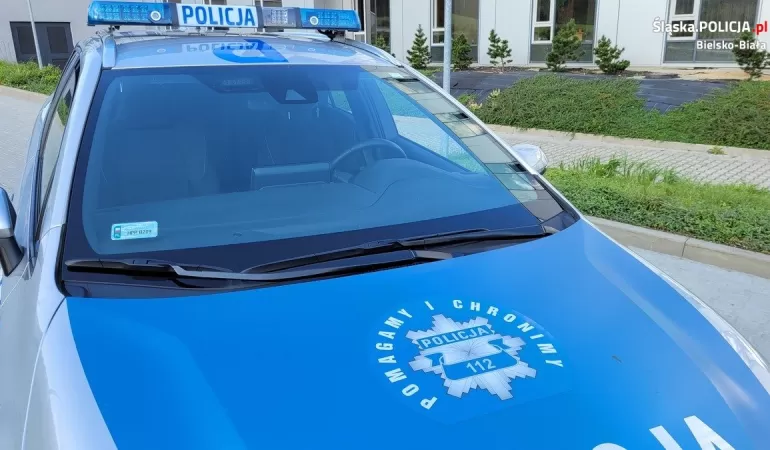 policja, drogówka, radiowóz, ilustracyjne