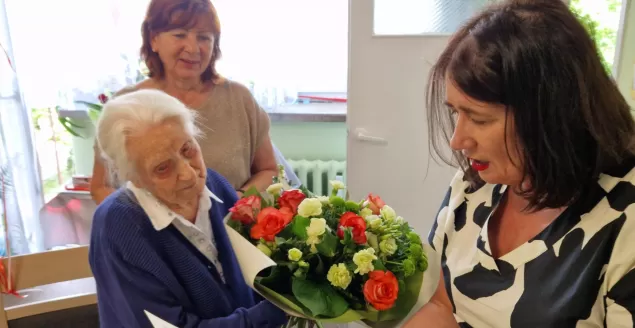 Obchodziła 103. urodziny. Kilka lat temu pomagała jej cała Polska