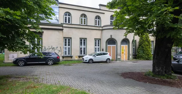 Wypięknieją zabytkowy pałacyk i korty tenisowe. Ogłoszono przetarg