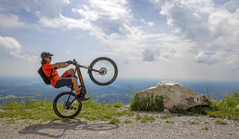 KTM Action MY23 170