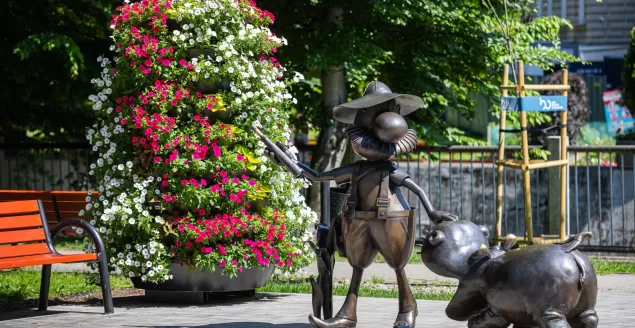 Terra Flower Power: nagroda stanęła obok figurki Pampaliniego