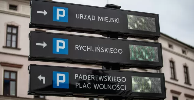 Nowe tablice systemu ITS poinformują o parkingach