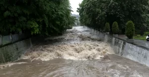 RZEKA BIAŁA, PODTOPIENI