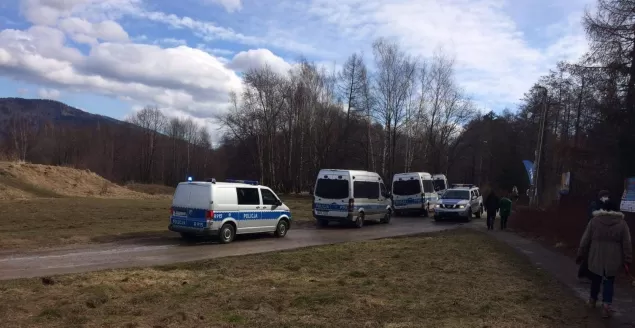 Policja, radiowozy