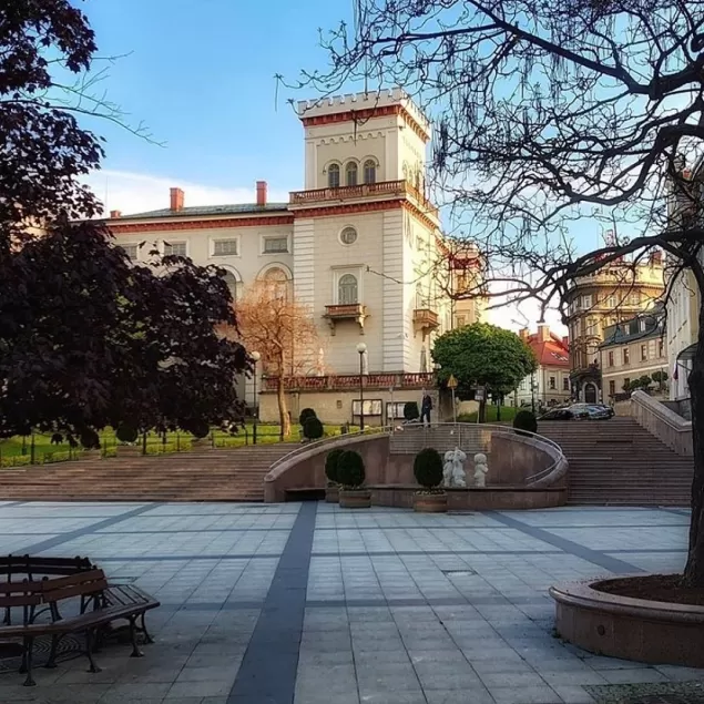 PocztowkazBielska,Bielsko,BielskoBiała,PocztówkazBielska,PlacChrobrego,Wiosna,ZamekSułkowskich,f