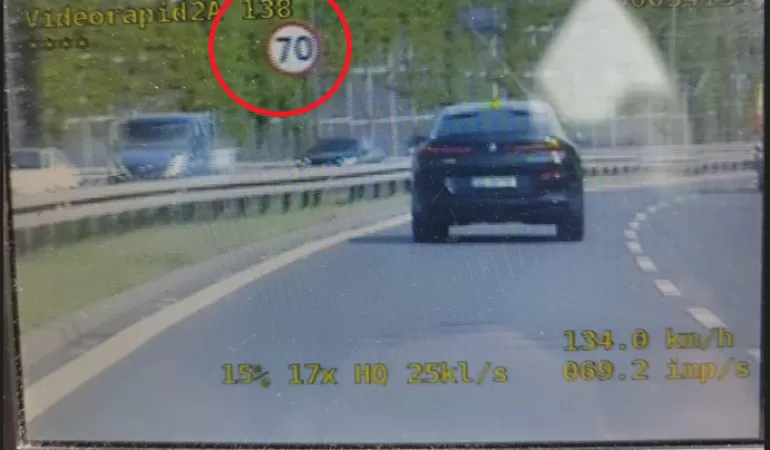 Przekroczył pędkość ponad dwukrotnie na krajowej jedynce!