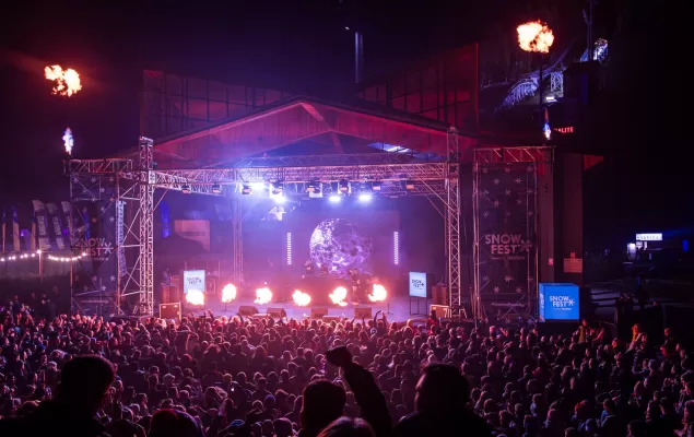 [ZDJĘCIA] SnowFest Festival 2024 w Szczyrku. Mega impreza dla fanów muzyki i sportów zimowych