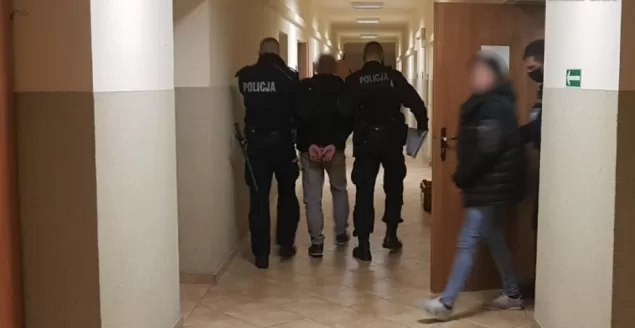 Chcieli ukraść artykuły spożywcze, ostatecznie odpowiedzą za rozbój